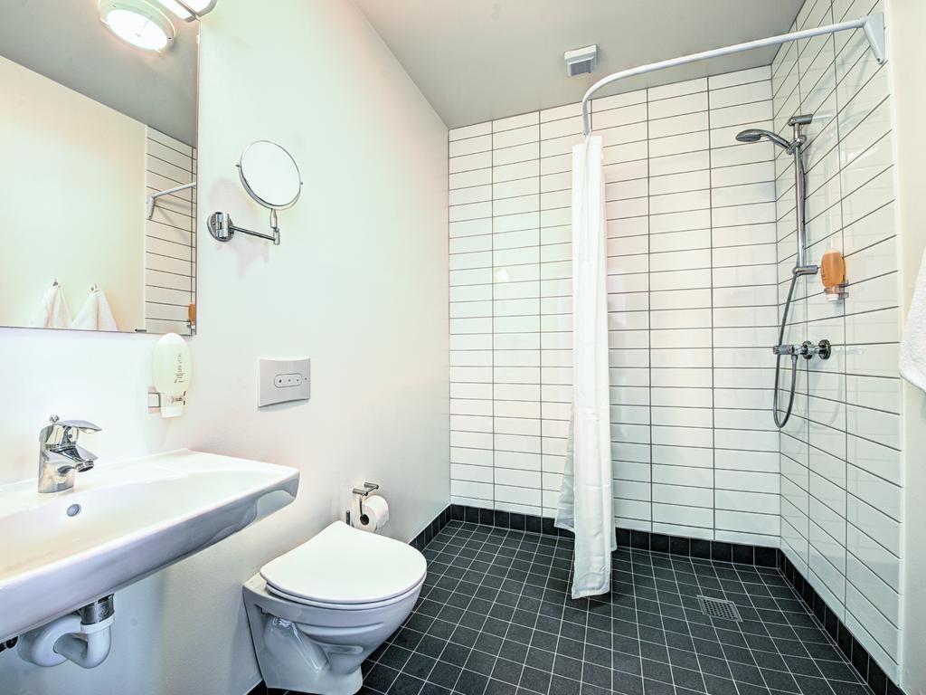 Rønne Hotel Rom bilde